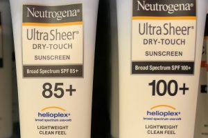 注目のみやげ SPF100の日焼け止めはどこで買える？